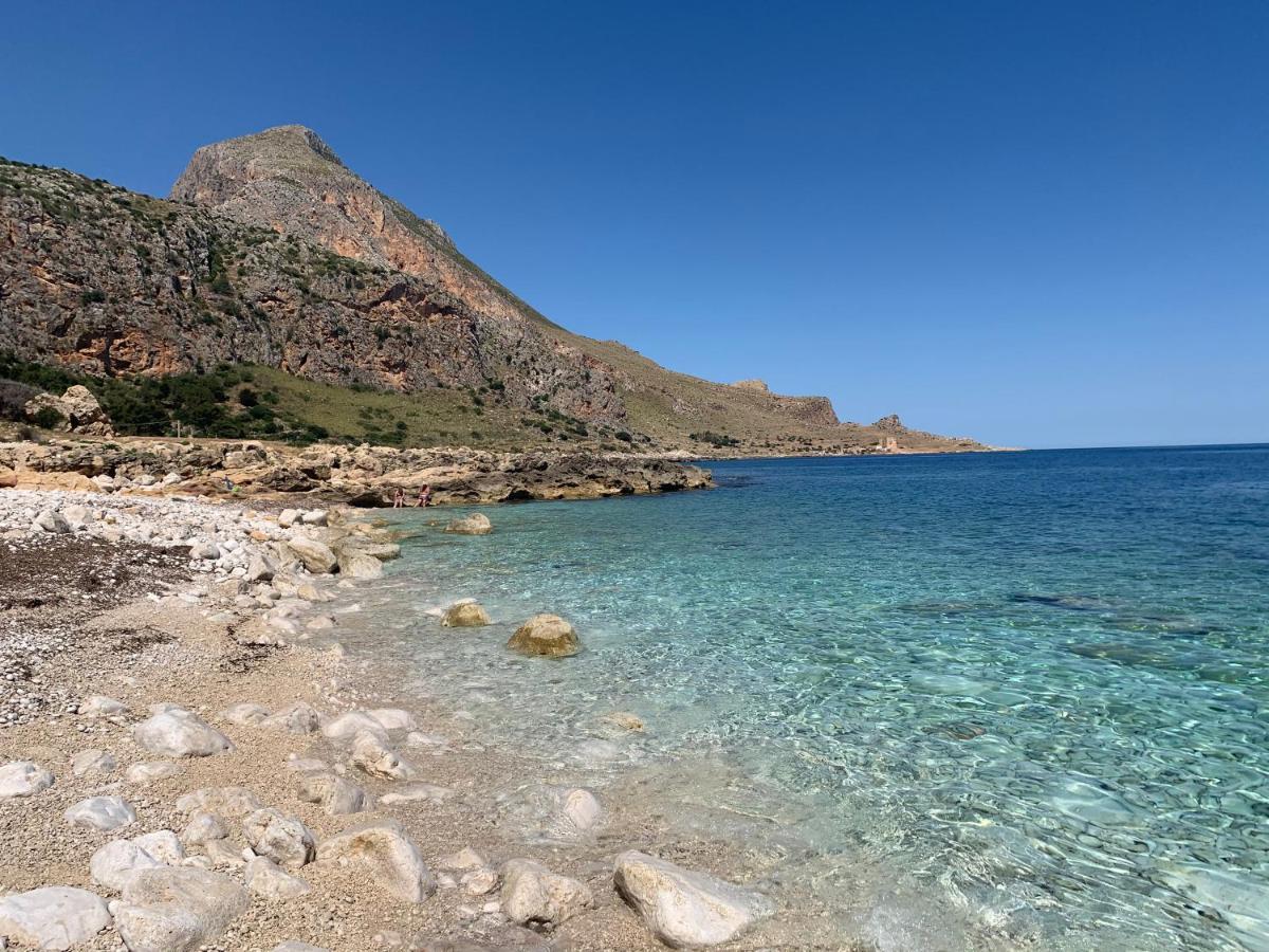 Готель Cala Di Ponente Кастеллуццо Екстер'єр фото