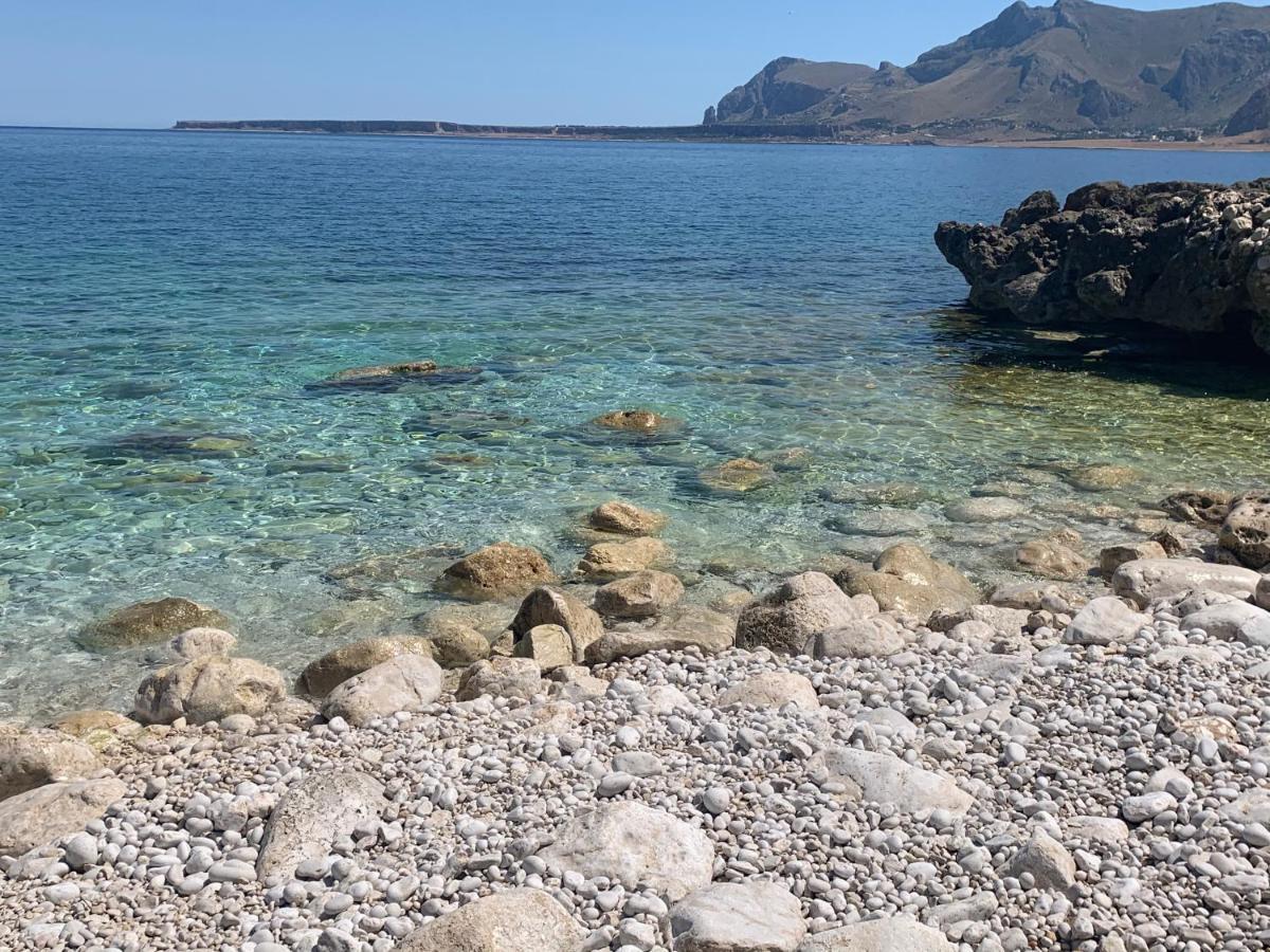Готель Cala Di Ponente Кастеллуццо Екстер'єр фото