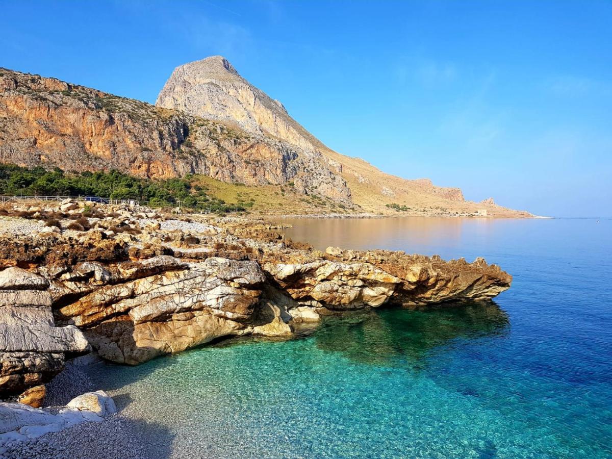 Готель Cala Di Ponente Кастеллуццо Екстер'єр фото