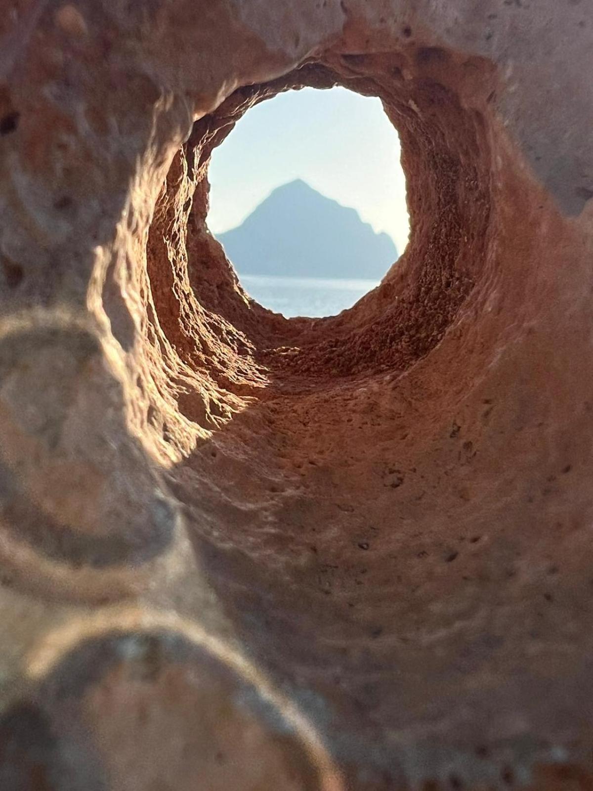Готель Cala Di Ponente Кастеллуццо Екстер'єр фото